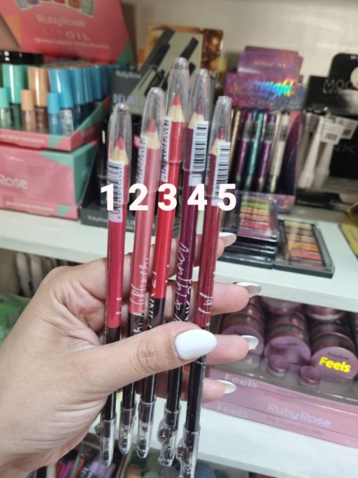 DELINEADOR EN LAPIZ NEGRO + DELINEADOR DE LABIOS PINK 21 - Imagen 2