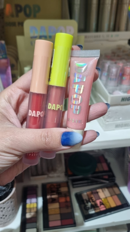 TRIO DE LABIALES DAPOP - 2 LABILES DE LARGA DURACION + GLOSS