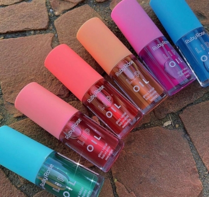 LIP GLOSS - LIP OIL -BY RUBY ROSE