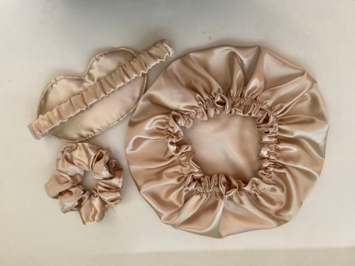 KIT DE SATEN OBSIDIANA - COFIA + ANTIFAZ + SRUNCHIE - SATIN - Imagen 2