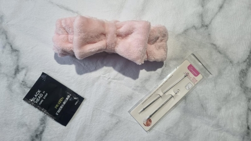 COMBO SKIN CARE - VINCHA + PINZAS DE EXTRACCION + MASCARILLA DE PUNTOS NEGROS - PROMO - Imagen 2